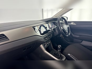 Used Volkswagen Polo 2018 for sale - 79240626: Photo