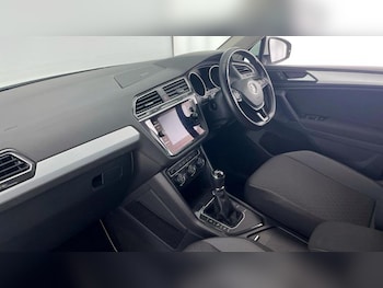 Used Volkswagen Tiguan 2019 for sale - 75791983: Photo