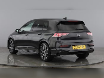 Used Volkswagen Golf 2024 for sale - 76476805: Photo