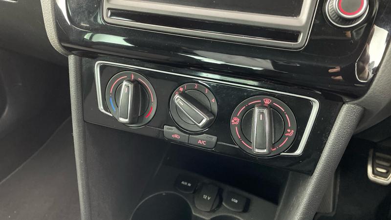 Used Volkswagen Polo 2017 for sale - 76908635: Photo 13