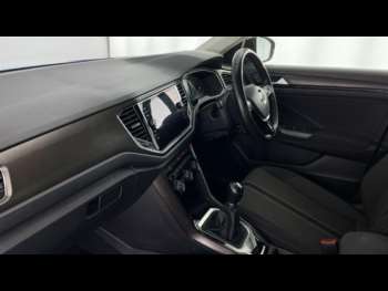 Used Volkswagen T-Roc 2019 for sale - 74718043: Photo