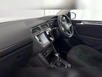 Used Volkswagen Tiguan 2022 for sale - 77602941: Photo
