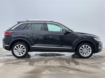 Used Volkswagen T-Roc 2025 for sale - 78804525: Photo