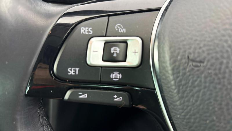 Used Volkswagen Golf 2020 for sale - 77006131: Photo 21