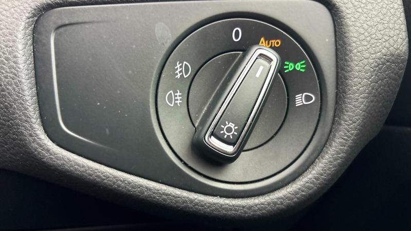 Used Volkswagen Golf 2020 for sale - 77006131: Photo 24