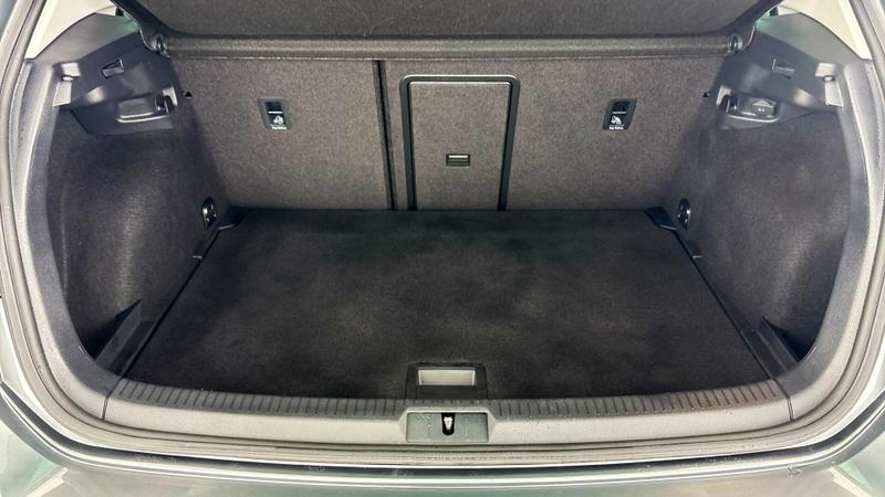 Used Volkswagen Golf 2020 for sale - 77006131: Photo 30
