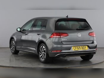 Used Volkswagen Golf 2020 for sale - 77006131: Photo