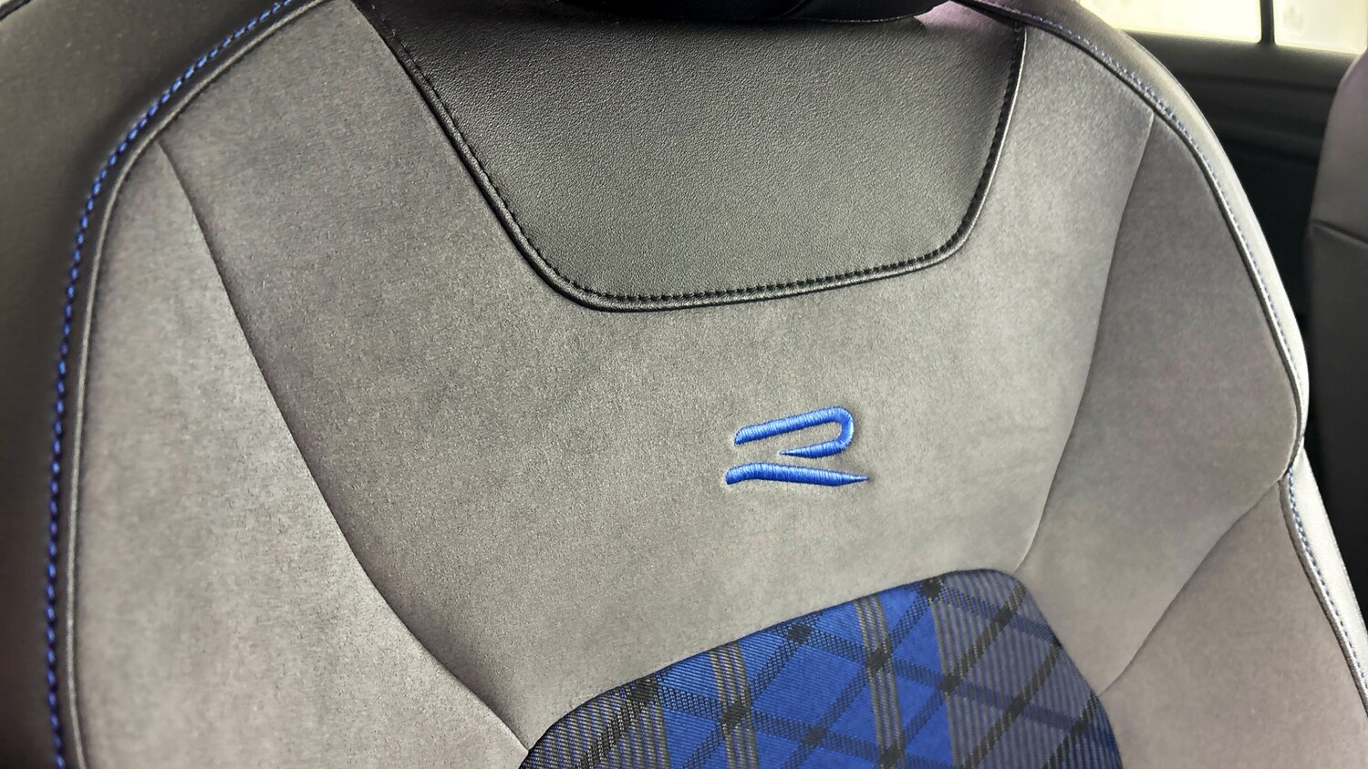 Used Volkswagen T-Roc 2023 for sale - 78014672: Photo 25