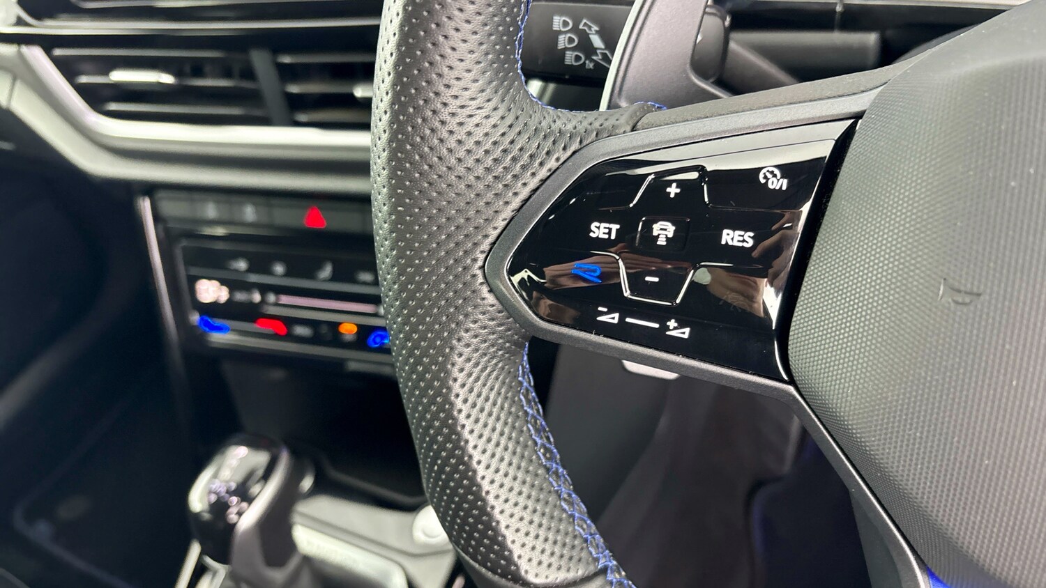 Used Volkswagen T-Roc 2023 for sale - 78014672: Photo 29