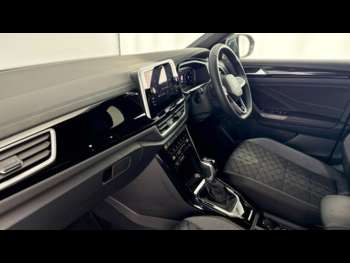 Used Volkswagen T-Roc 2024 for sale - 74041050: Photo