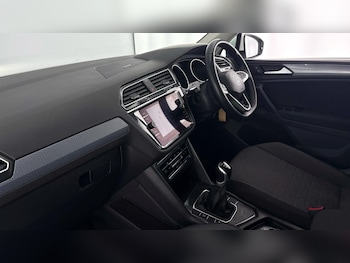 Used Volkswagen Tiguan 2021 for sale - 77515829: Photo