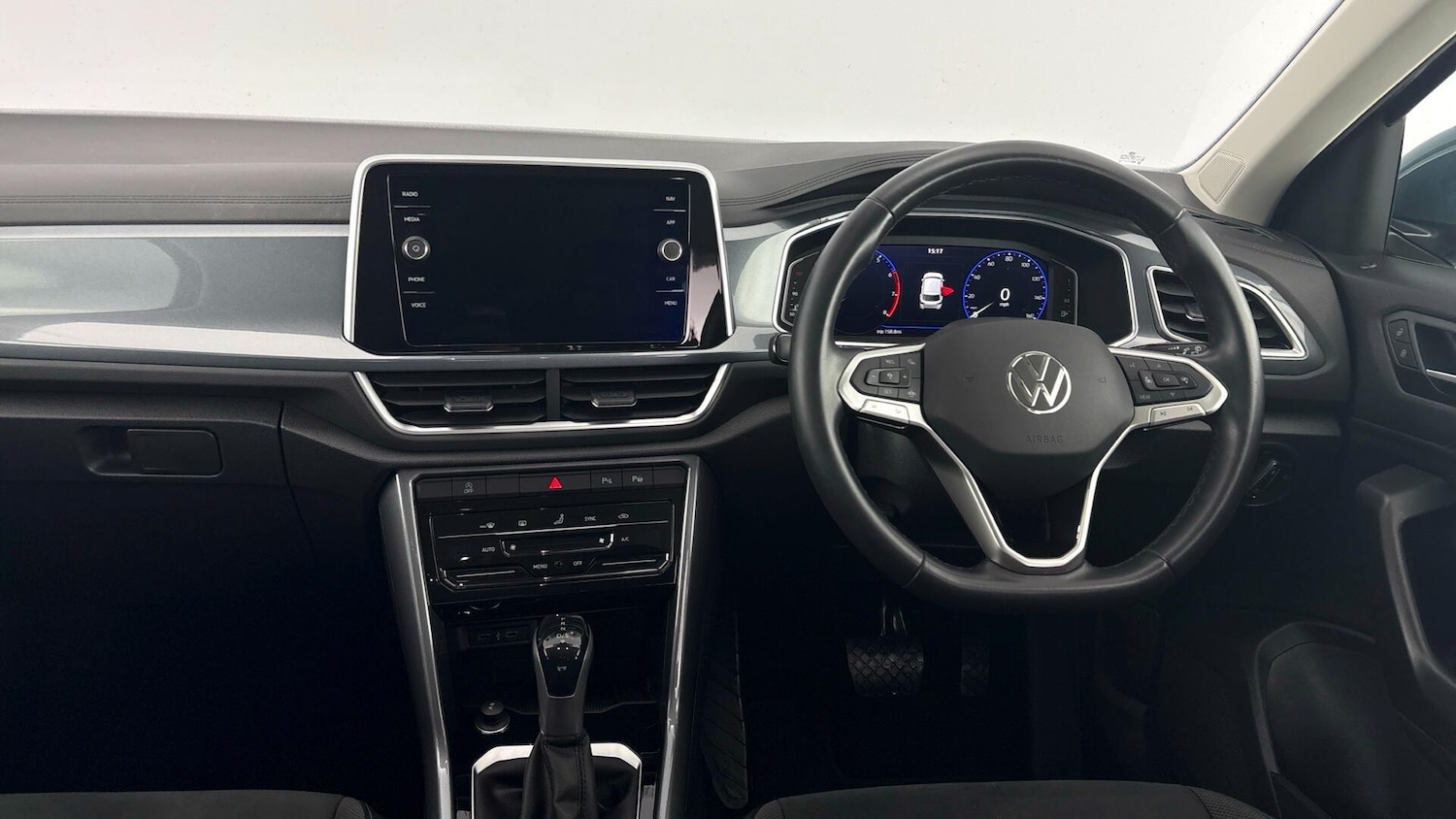 Used Volkswagen T-Roc 2022 for sale - 77845532: Photo 8