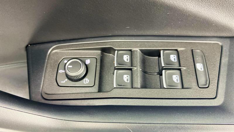 Used Volkswagen T-Roc 2025 for sale - 76722907: Photo 19