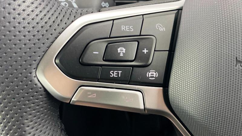 Used Volkswagen T-Roc 2025 for sale - 76722907: Photo 23