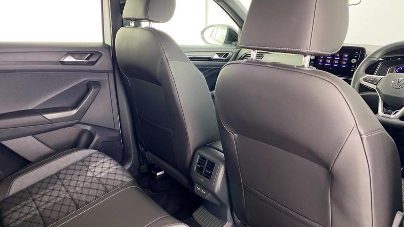 Used Volkswagen T-Roc 2025 for sale - 76722907: Photo 27