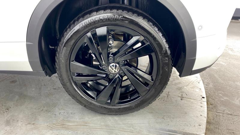 Used Volkswagen T-Roc 2025 for sale - 76722907: Photo 32