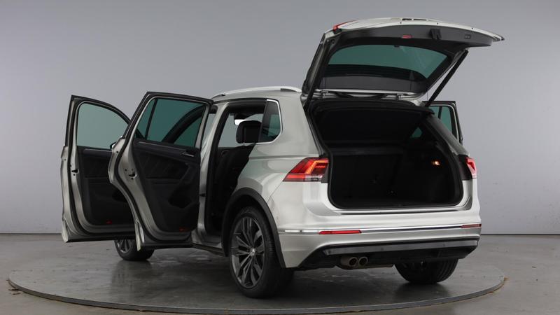 Used Volkswagen Tiguan 2019 for sale - 76476814: Photo 11