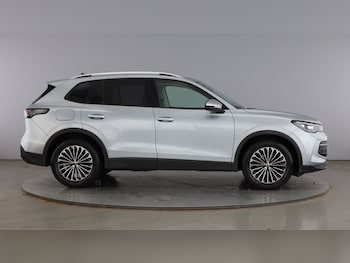 Used Volkswagen Tiguan 2024 for sale - 79344081: Photo