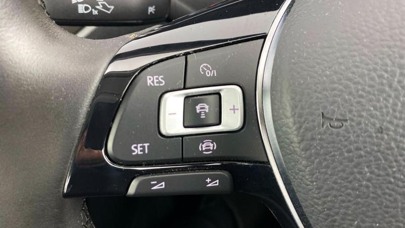 Used Volkswagen T-Roc 2020 for sale - 76722902: Photo 23