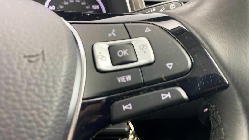 Used Volkswagen T-Roc 2020 for sale - 76722902: Photo 24