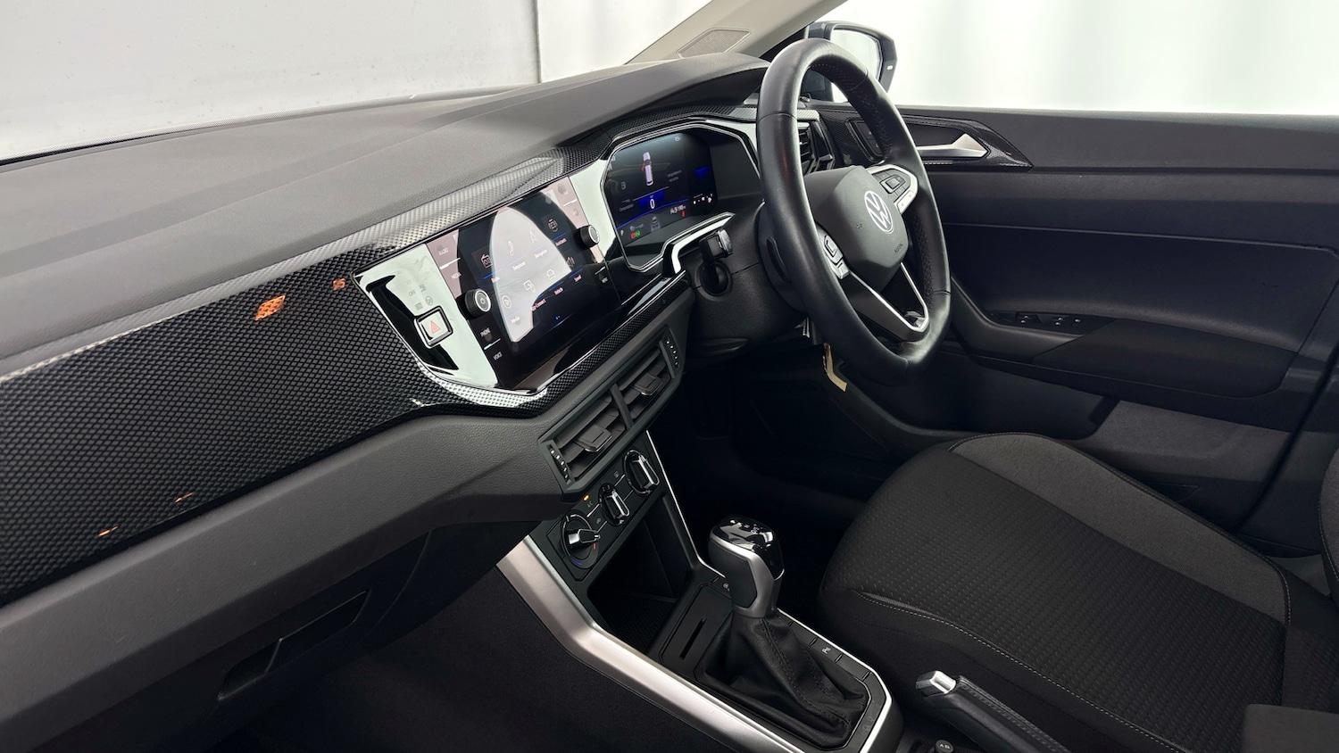 Used Volkswagen Polo 2022 for sale - 77619155: Photo 2