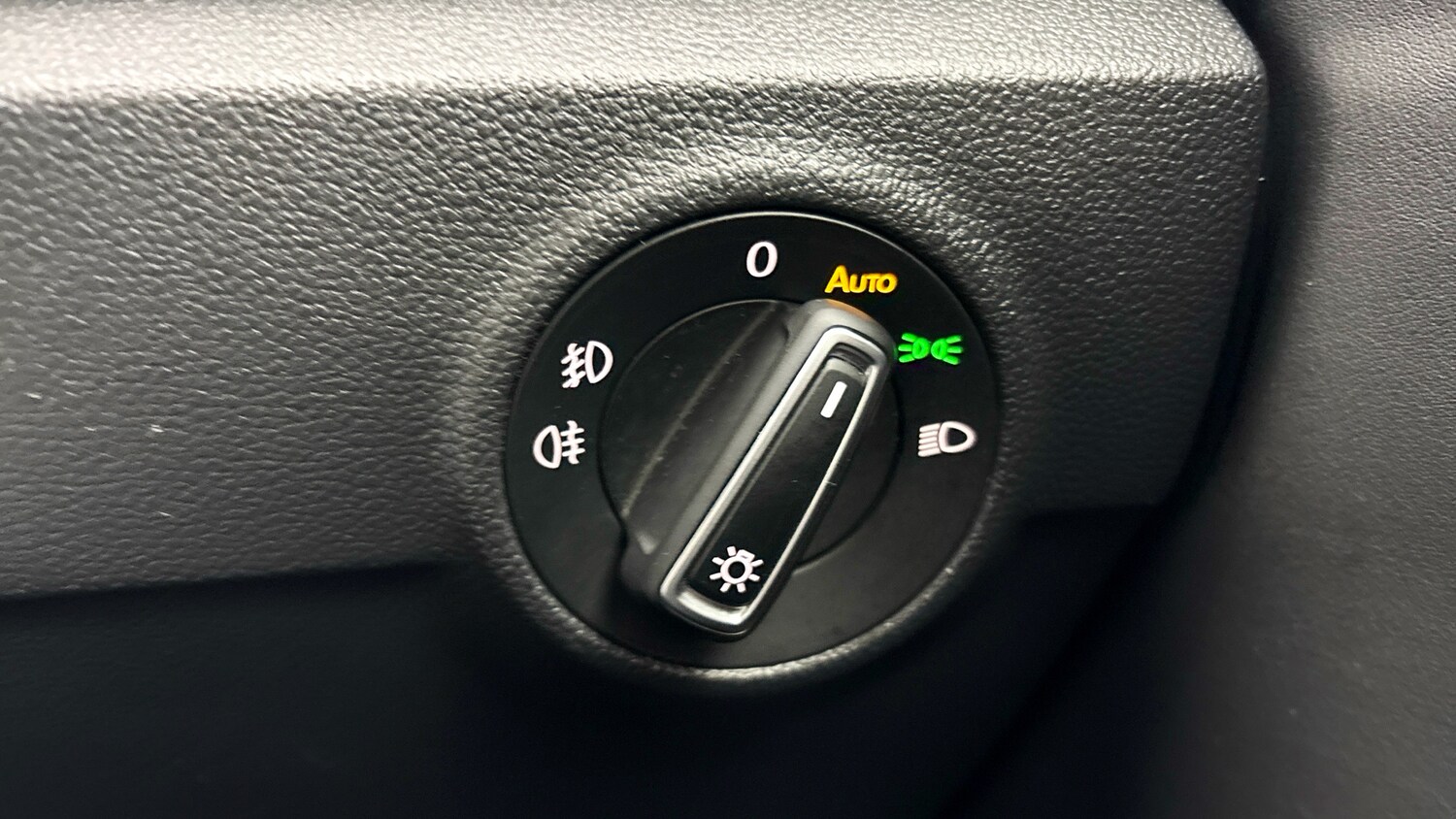 Used Volkswagen T-Roc 2022 for sale - 78078249: Photo 21