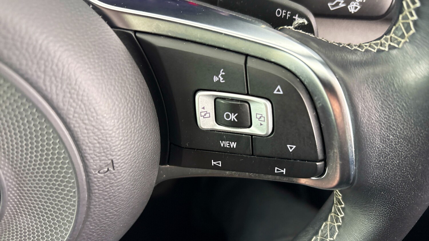 Used Volkswagen T-Roc 2022 for sale - 78078249: Photo 25