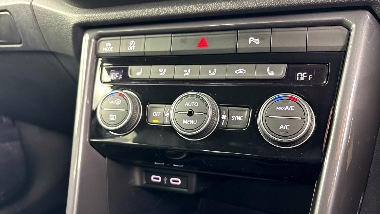 Used Volkswagen T-Roc 2022 for sale - 78078249: Photo 26