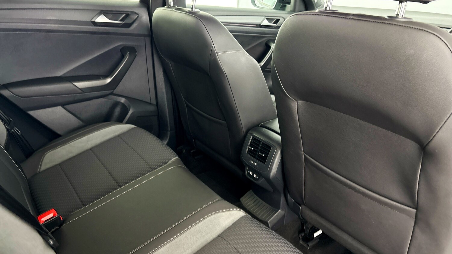 Used Volkswagen T-Roc 2022 for sale - 78078249: Photo 27