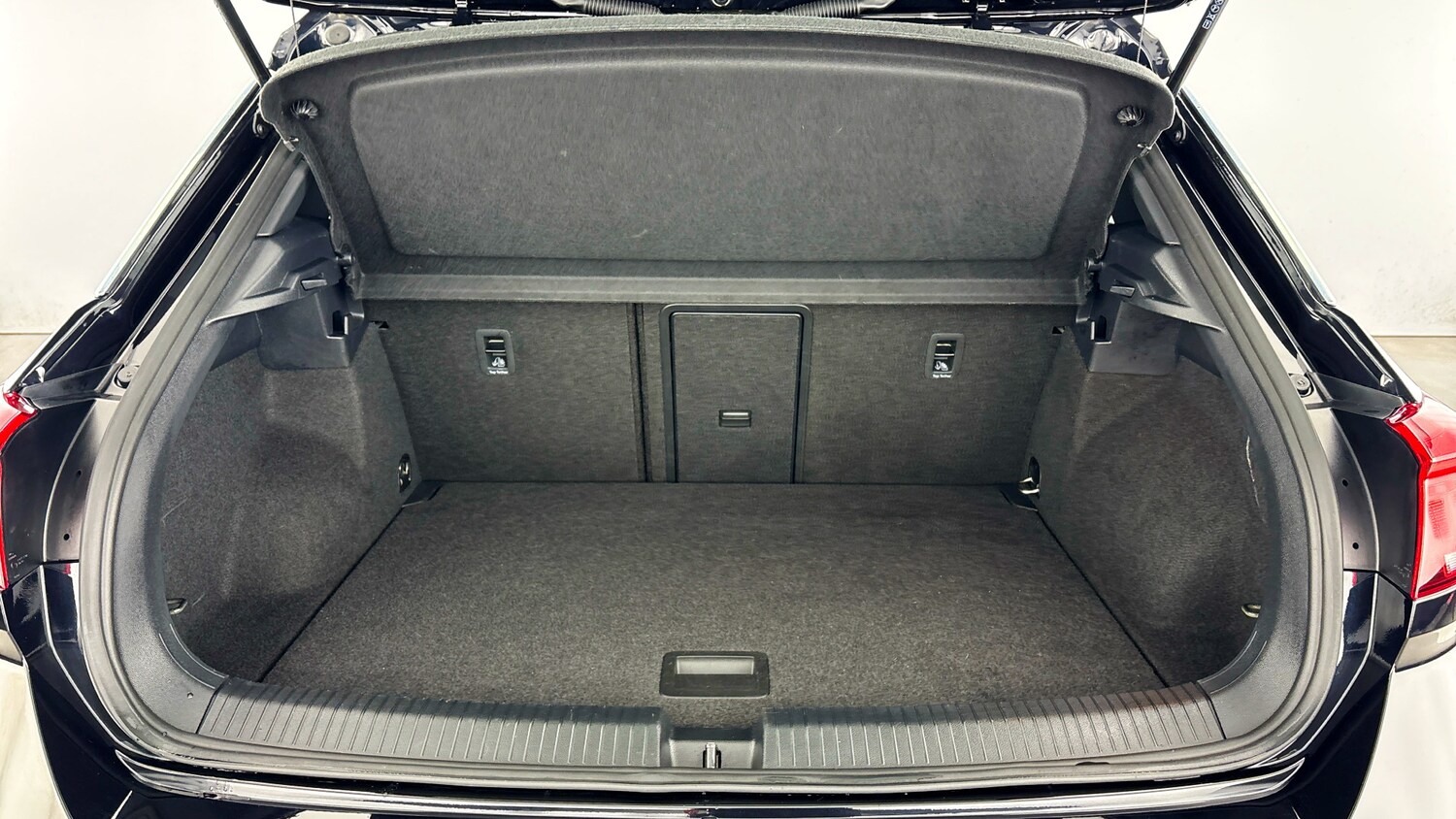 Used Volkswagen T-Roc 2022 for sale - 78078249: Photo 29