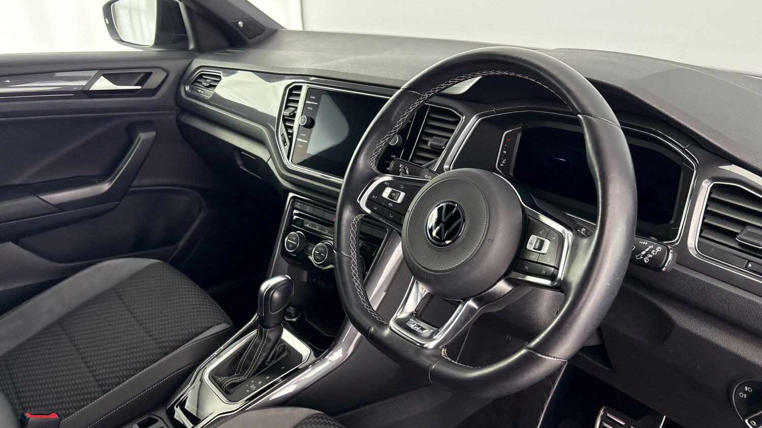 Used Volkswagen T-Roc 2022 for sale - 78078249: Photo 6