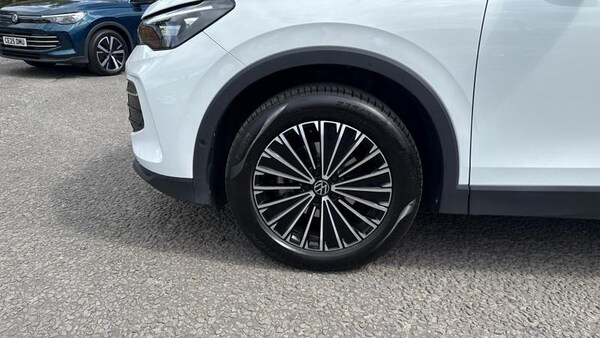 Used Volkswagen Tiguan 2024 for sale - 73622279: Photo 9