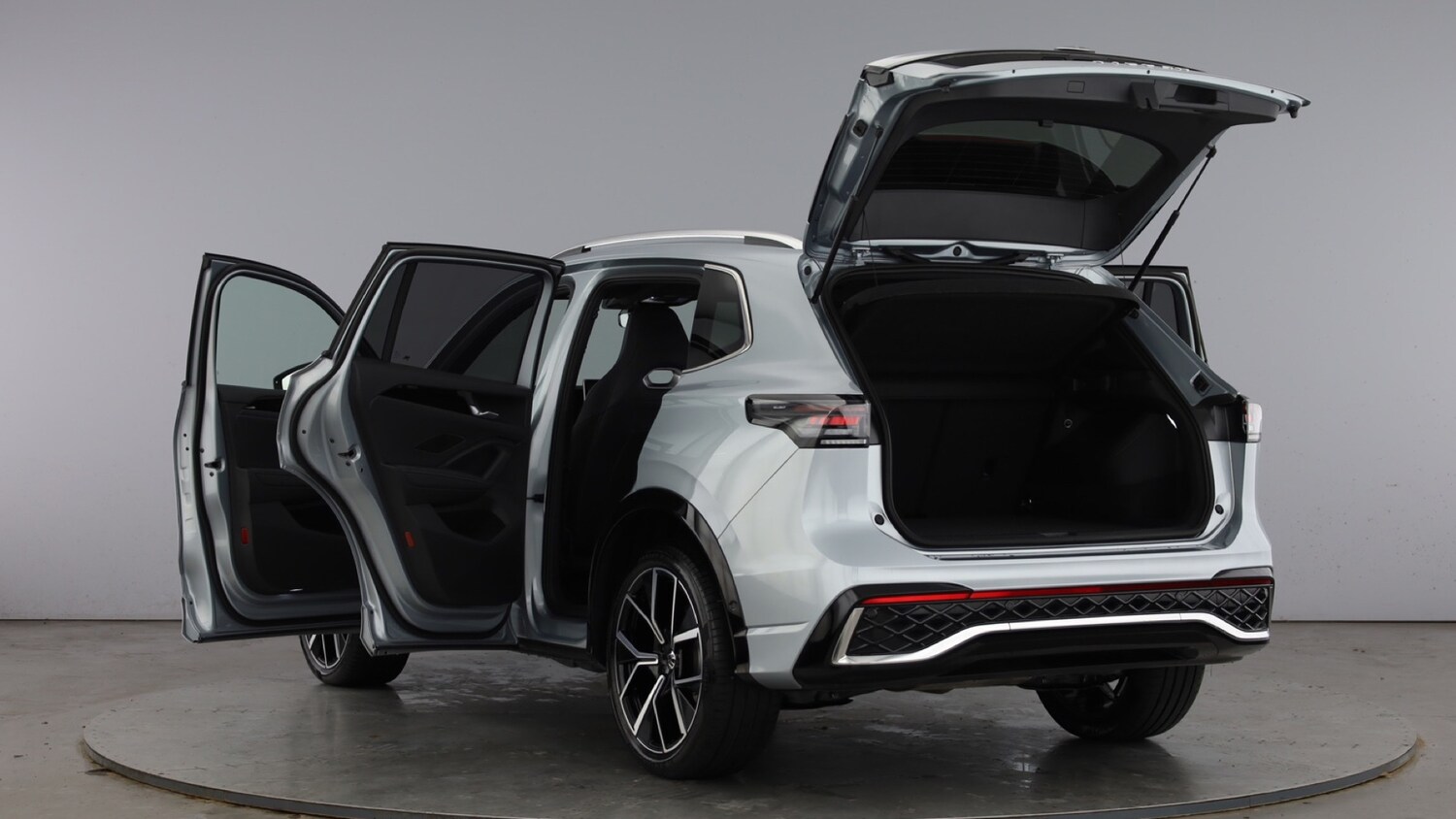 Used Volkswagen Tiguan 2025 for sale - 77603032: Photo 12