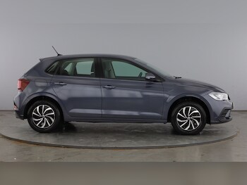 Used Volkswagen Polo 2024 for sale - 78300676: Photo