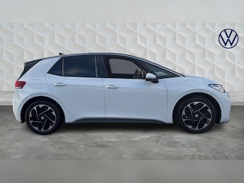 Used Volkswagen ID.3 2025 for sale - 77602880: Photo