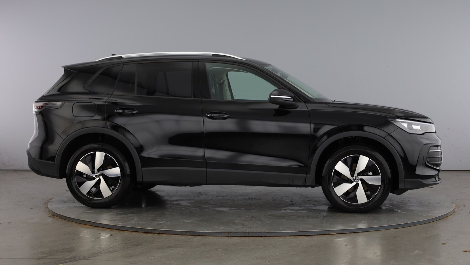 Used Volkswagen Tiguan 2025 for sale - 77602996: Photo 4