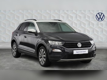 Used Volkswagen T-Roc 2018 for sale - 76037996: Photo