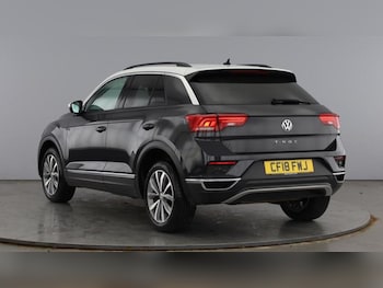 Used Volkswagen T-Roc 2018 for sale - 76037996: Photo