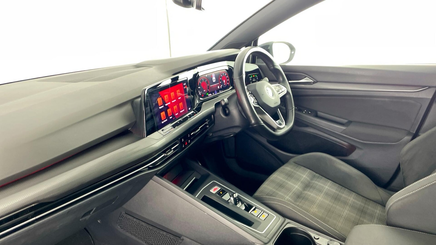 Used Volkswagen Golf 2022 for sale - 77515882: Photo 2