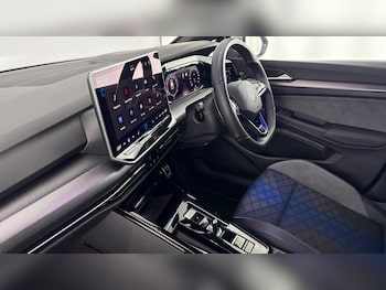 Used Volkswagen Golf 2025 for sale - 76244842: Photo