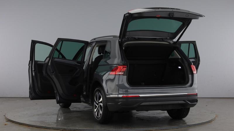 Used Volkswagen Tiguan 2022 for sale - 77301149: Photo 11