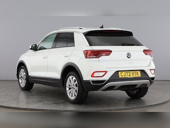 Used Volkswagen T-Roc 2022 for sale - 77602967: Photo