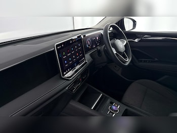 Used Volkswagen Tiguan 2025 for sale - 77505313: Photo