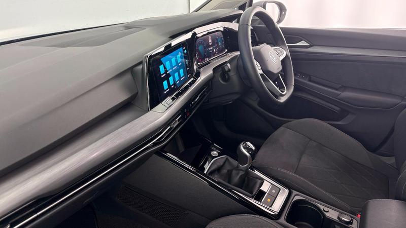 Used Volkswagen Golf 2023 for sale - 77161084: Photo 2