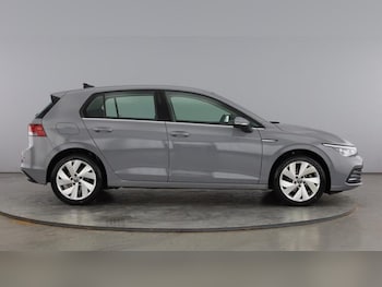 Used Volkswagen Golf 2023 for sale - 77161084: Photo