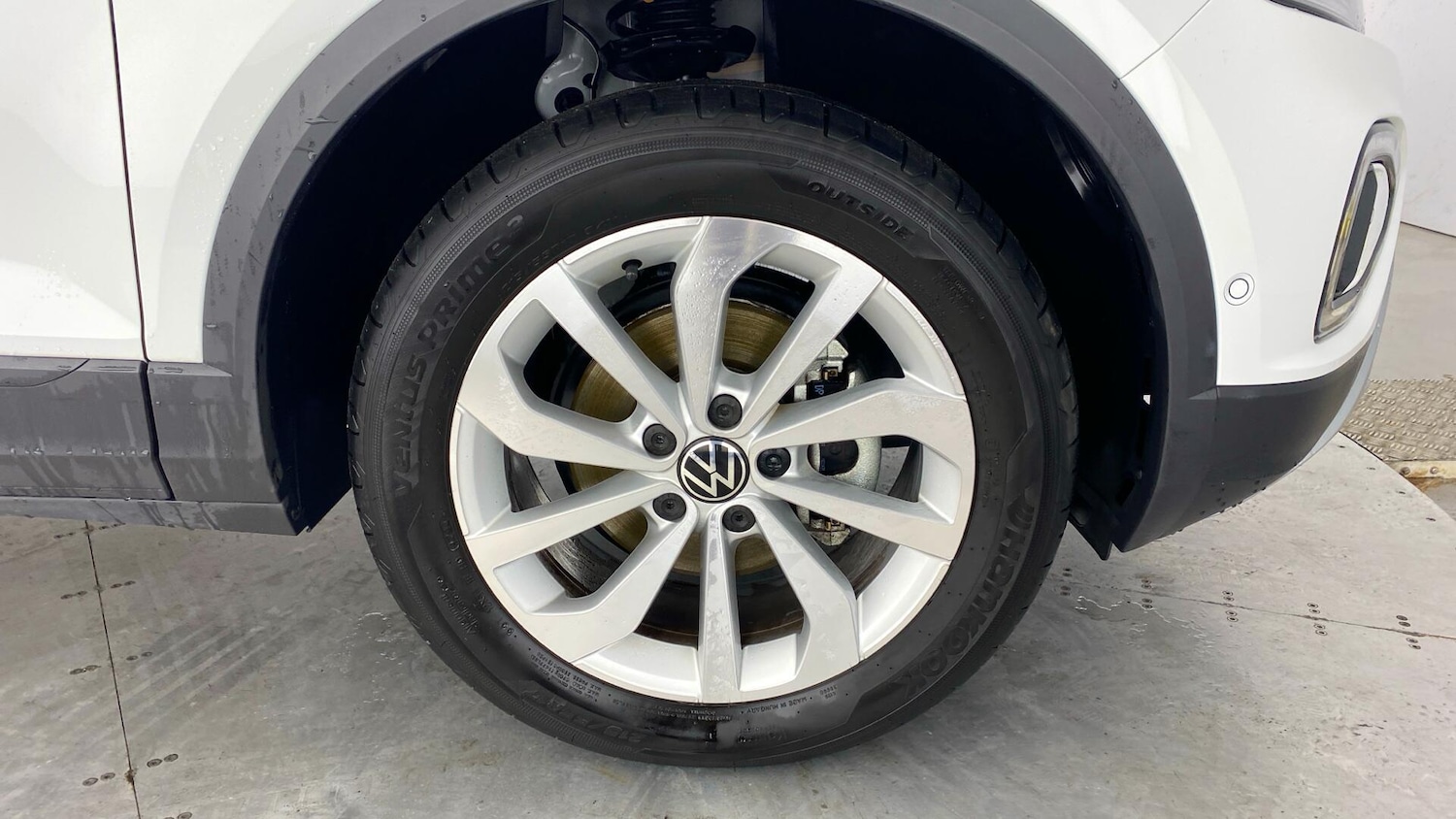 Used Volkswagen T-Roc 2024 for sale - 77515517: Photo 5