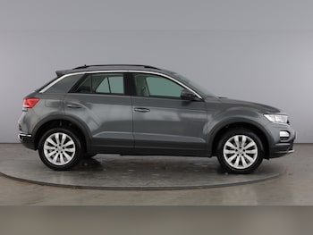 Used Volkswagen T-Roc 2019 for sale - 77931843: Photo