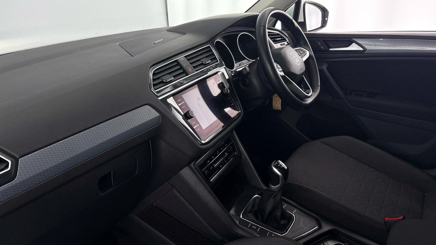 Used Volkswagen Tiguan 2021 for sale - 77602957: Photo 2