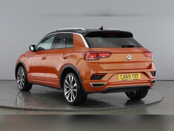 Used Volkswagen T-Roc 2020 for sale - 76476802: Photo