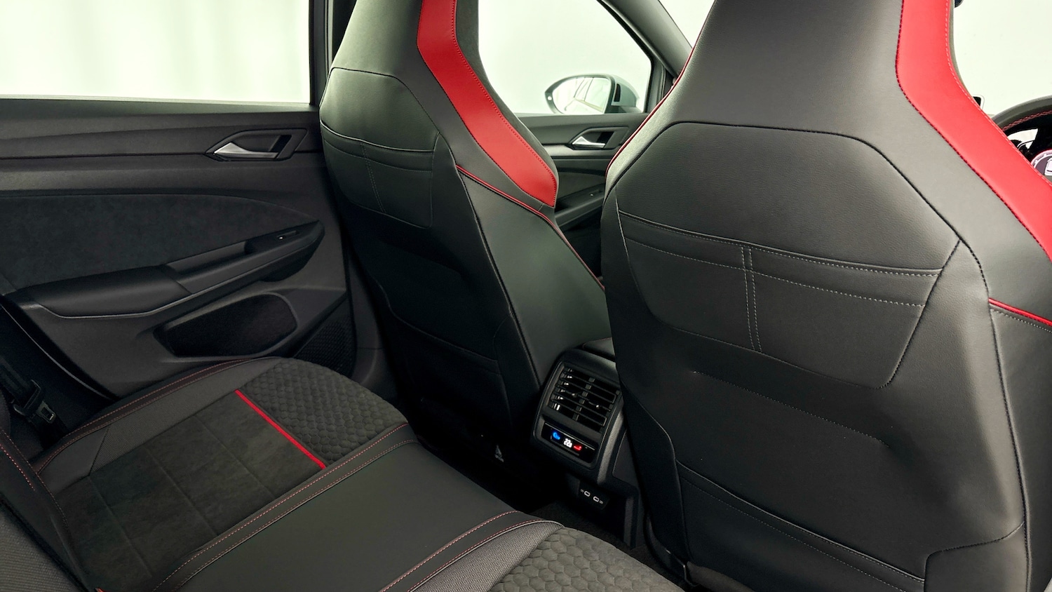 Used Volkswagen Golf 2025 for sale - 77931846: Photo 29